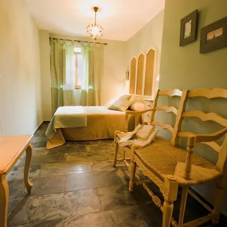 拉斯里拉民宿 *